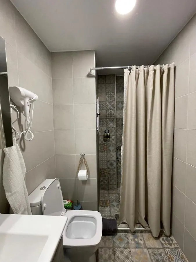 2Bd - Deer Traveler Family Apt Apartment Salonic